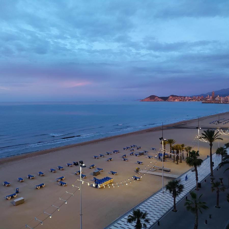 בנידורם Luminoso Apartamento En Primera Linea De Playa מראה חיצוני תמונה