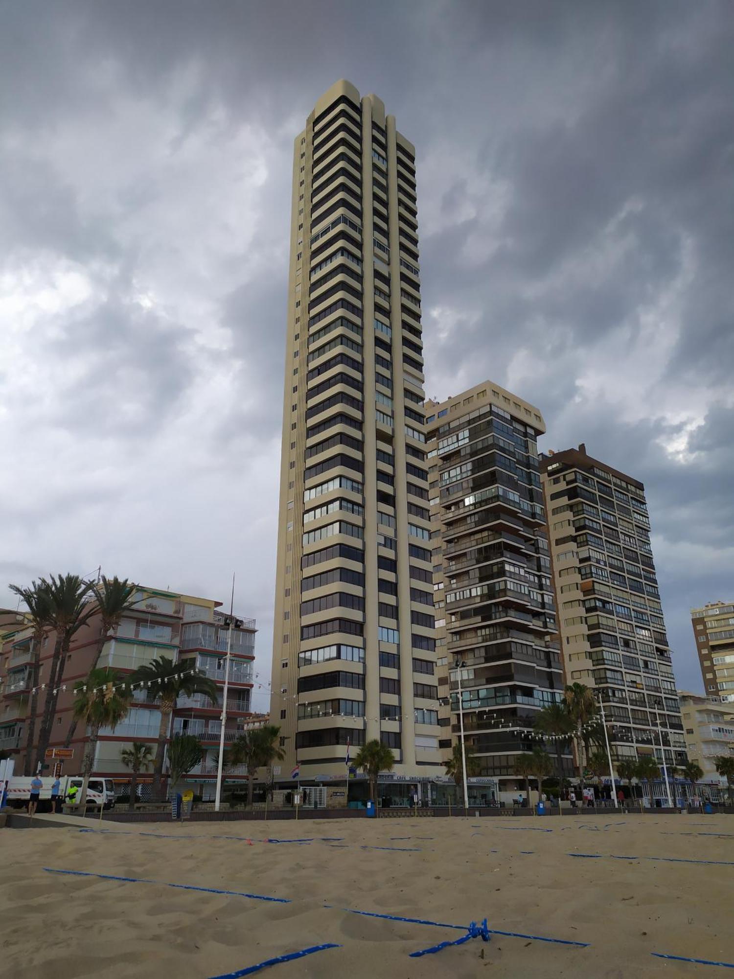 בנידורם Luminoso Apartamento En Primera Linea De Playa מראה חיצוני תמונה